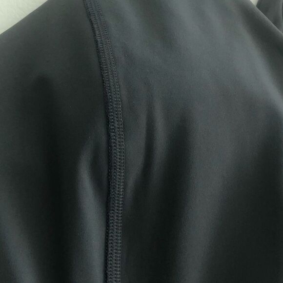 Lululemon lab Nulux and Mesh One-Piece 8" Anchor - Picture 17 of 17